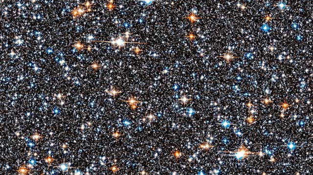 Espectacular cúmulo de enanas blancas en el centro de la galaxia