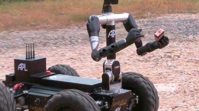 Robot bomba acabó con vida de sospechoso de matanza en Dallas