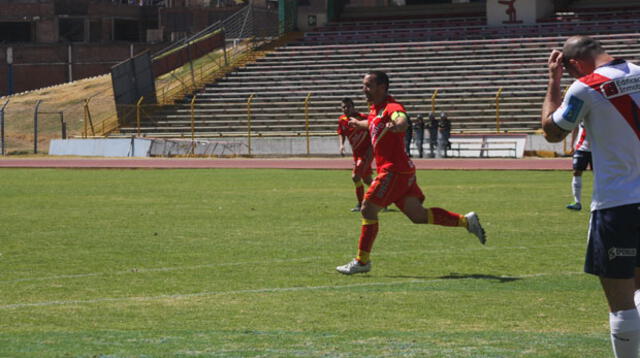 Festejo de Meza cuadra por su tanto.