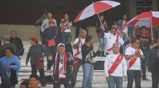 La Banda del Basurero sigue al equipo a todas partes