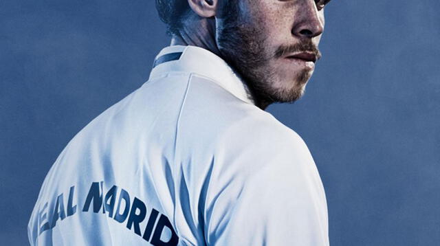 Bale con la nueva indumentaria.
