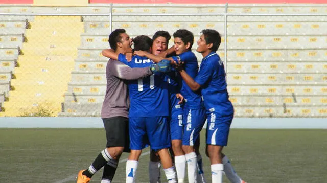 Festejo de los jugadores de la UNP por la clasificación