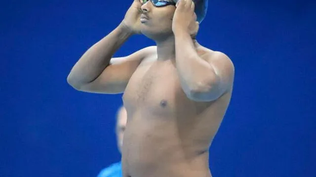 El nadador se mostró con varios kilos de más en la competencia 