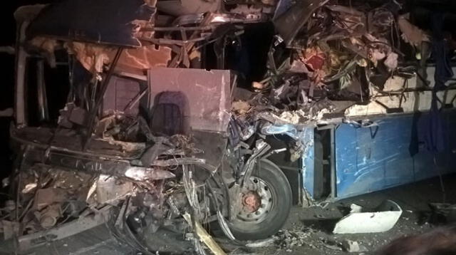 Choque frontal de buses dejo 17 muertos y 41 heridos en Ica - Nasca