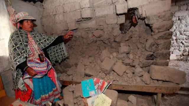 Damnificada muestra su casa destruida