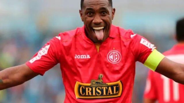 La sonrisa del panameño Tejada al marcar tres goles a los ediles
