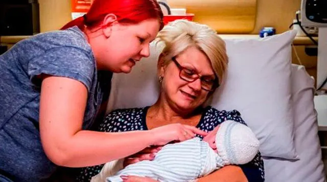 Abuela fue vientre sustituto para nacimiento de su nieto en Australia