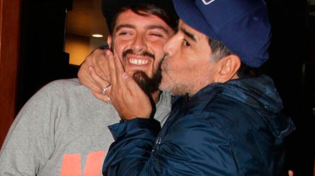 Diego Maradona reconoce a su hijo italiano 29 años después