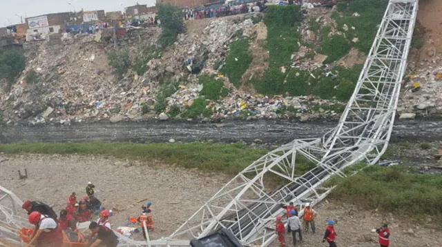Puente cae en el Callao y deja al menos 8 heridos