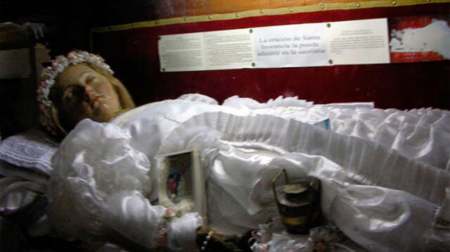 Niña santa Niña santa