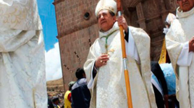 Obispo de Puno, Jorge Carrión Pavlich es investigado por jalar las orejas a un menor de ocho años