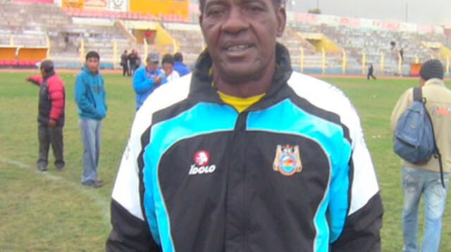 El Director Técnico de Racing de Huamachuco, Eusebio Salazar.