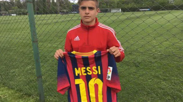 Joaquin Messi con la camiseta de su ídolo