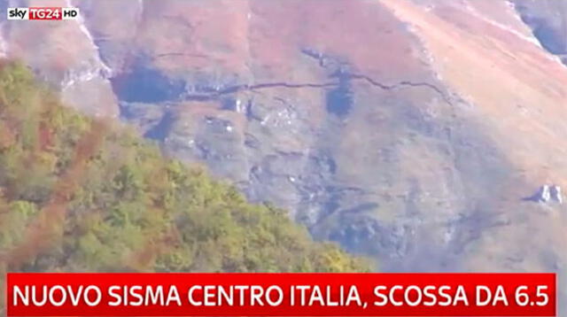 Terremoto en Italia causa profunda grieta en una montaña