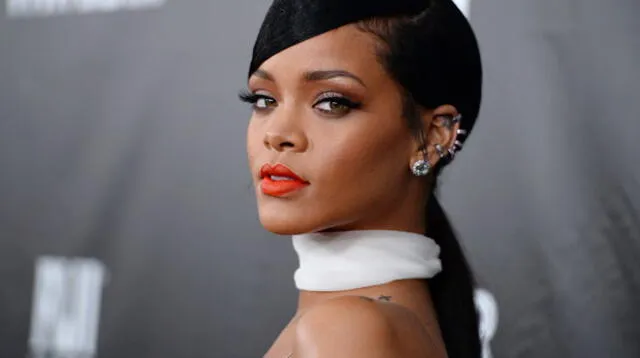 Rihanna enciende las redes con polémica fotografía 