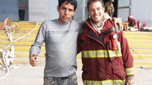  Carlos Vasquez el héroe anónimo que ayuda a bomberos durante incendio de Larcomar