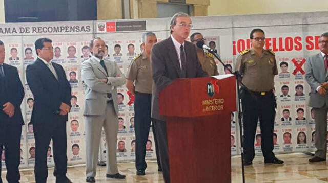  Anuncian pase al retiro de 790 oficiales de la PNP 