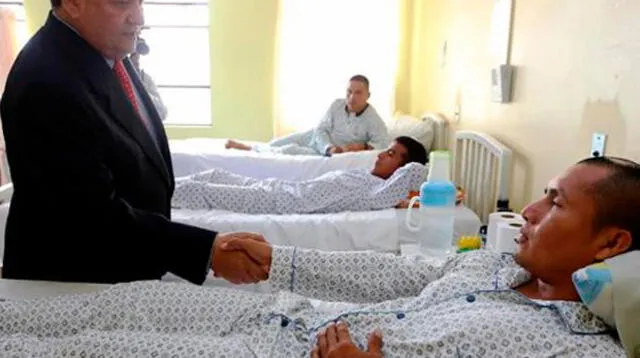 Ministro de Defensa, Jorge Nieto, visitó a militares que fueron atacados por murciélagos en el Vraem