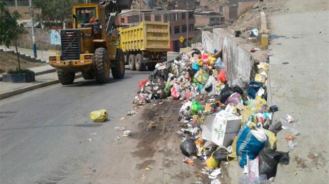 El alcalde del distrito supervisó el recojo de basura