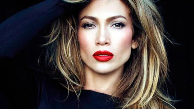 Jennifer Lopez soprendió con foto íntima
