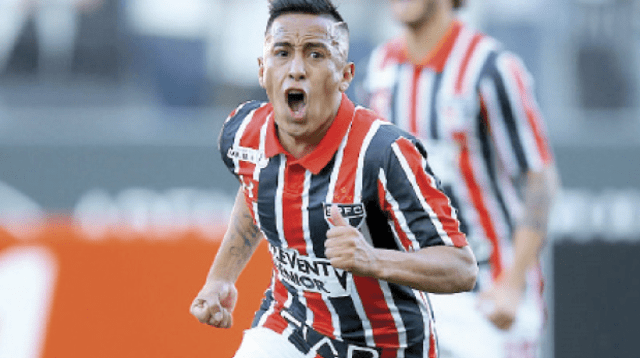 Con su fútbol, el peruano se ha ganado los elogios de especialistas brasileños