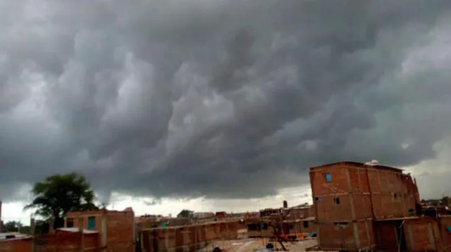 Gigantescas nubes volvieron a aparecer en Chiclayo