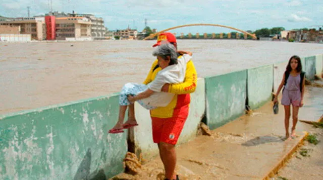 Población sigue en emergencia tras desborde de río Piura