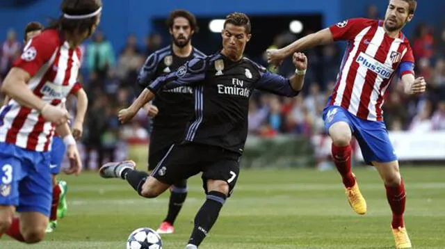 Cristiano Ronaldo estuvo muy bien controlado por la retaguardia del Atlético. FOTO: EFE