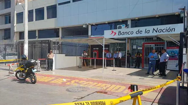 Delincuentes fuertemente armados asaltan agencia de banco en La Victoria