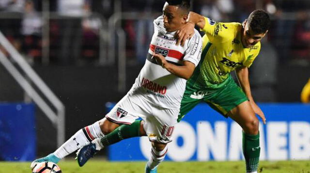 Cueva es cuestionado por los hinchas de Sao Paulo