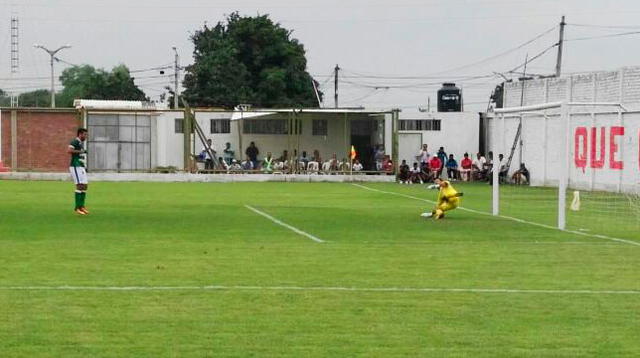 Caludio  Velásquez de penal pone el 2-0. FOTO: Segunda División