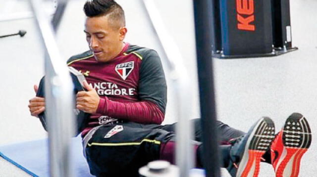 Cueva, al parecer, no tendría problemas en jugar los amistosos de la selección