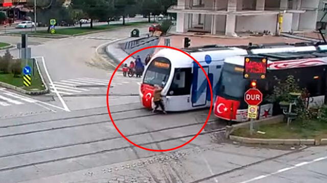 Increíble video de YouTube muestra cómo una mujer es atropellada por un tren