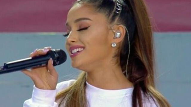 Ariana Grande cantó 'Break Free' 