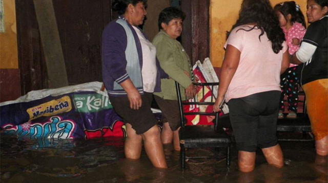 Viviendas inundadas en la calle San Martín
