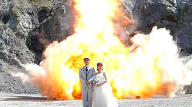 Pareja japonesa celebra su matrimonio con una sesión de fotos 'explosiva