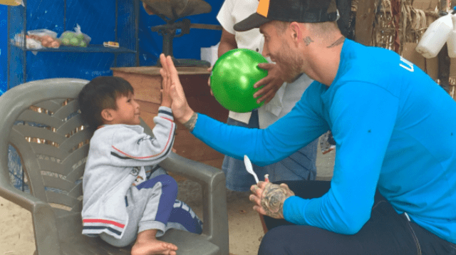 Sergio Ramos regaló alegría a los niños