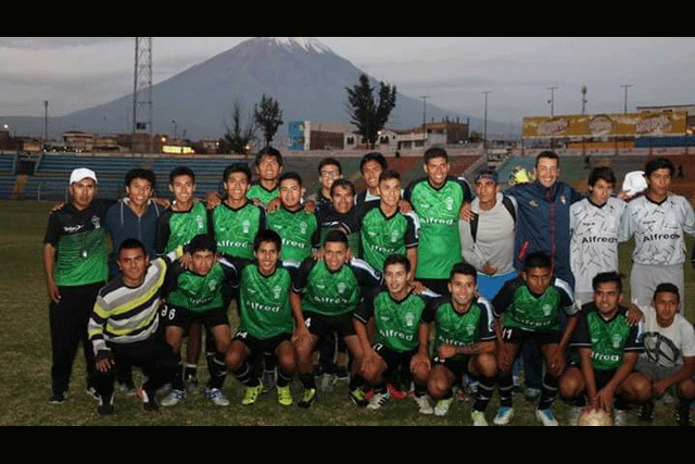 Sportivo Huracán de Arequipa será uno de los animadores en la cuarta etapa. FOTO: César Condori