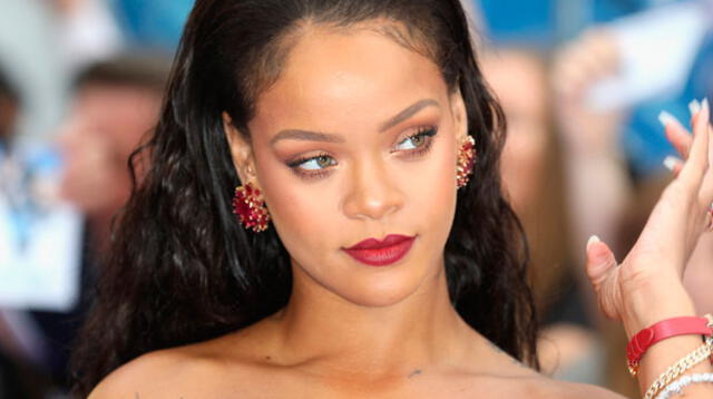 Rihanna acaparó todas las miradas en destacado evento