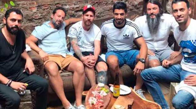 Messi, Suárez y Busquets celebran junto a sus familias