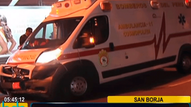 Ambulancia con un herido sufrió un accidente de tránsito en San Borja