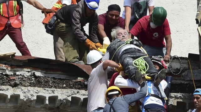Se cuentan más de 800 heridos tras el terremoto.
