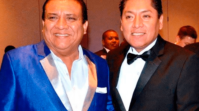 Manolo Rojas junto a Kilder Fuentes, que preside el International Gold Awards of Excellence