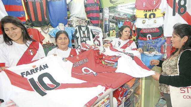 El boom de la blanquirroja bate récord de ventas en Gamarra