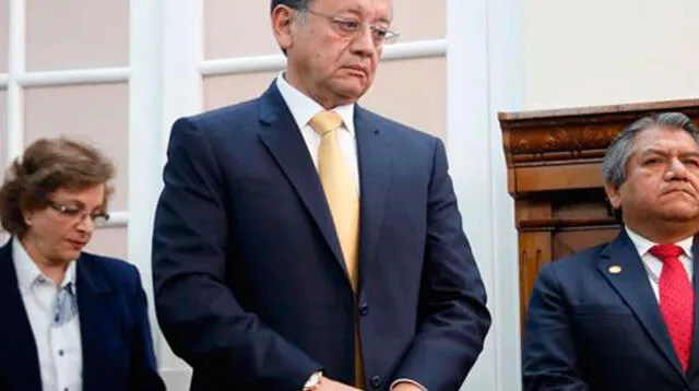 Poder Judicial dictó comparecencia restringida contra ex contralor de la República Edgar Alarcón