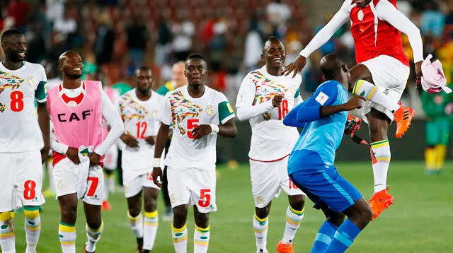 Así fue el festejo de Senegal tras clasificar al Mundial de Rusia