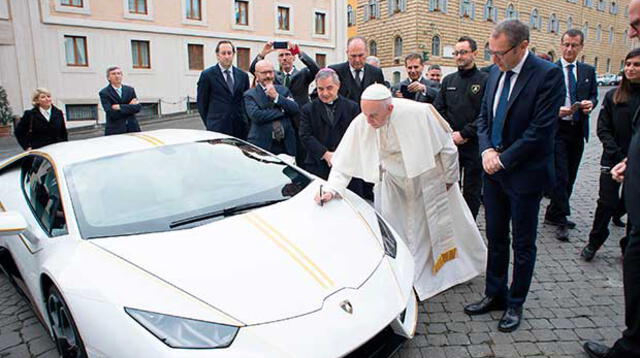 Papa Francisco Subasta lujoso Lamborghini para costear obras benéficas