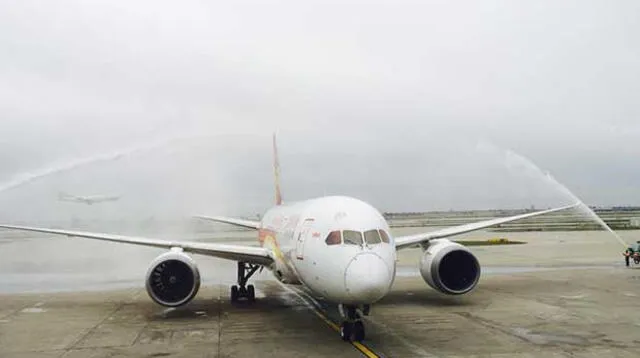 Avión realiza vuelo con aceite de cocina de China a EE.UU.