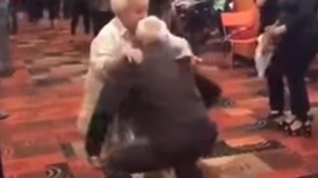 Pegajoso baile de ancianos ha dado la vuelta al mundo