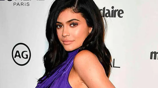 Kylie Jenner posa semidesnuda y ¿termina rumores de embarazo?